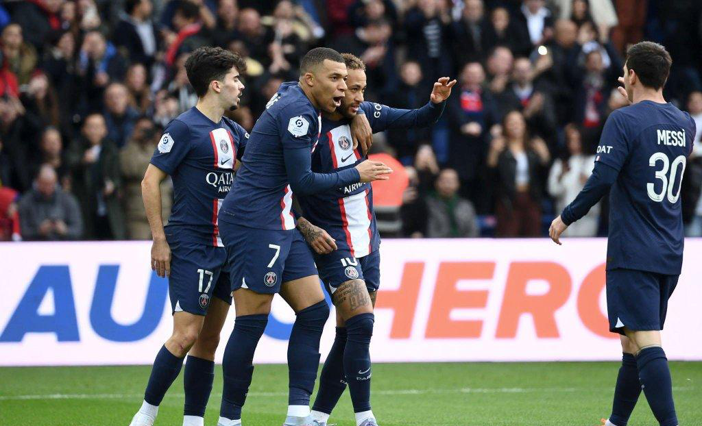 法甲联赛时间表_伟大的4-3!大巴黎绝境大逆转法甲联赛时间表,梅西无解任意球,内马尔黯然神伤