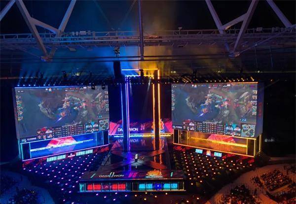 电竞足球比分网址_苏宁击败上港挺进中超决赛电竞足球比分网址,今年苏宁各线会是4冠1亚还是5亚王?