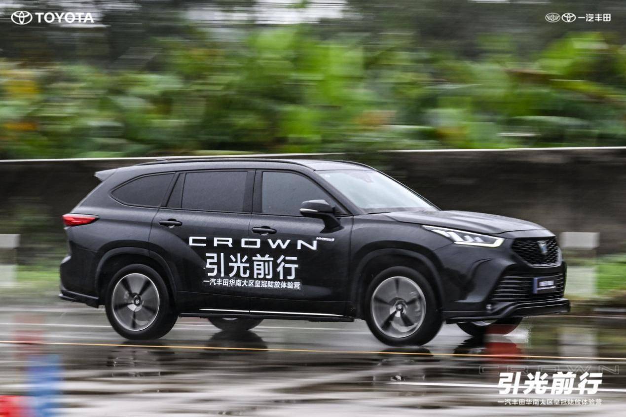 皇冠信用盘如何注册_迎合更多群体青睐皇冠信用盘如何注册,皇冠陆放越野能力让人超乎想象