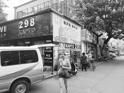 正版皇冠信用盘出租_1991年:国际倒爷正版皇冠信用盘出租,点子大王,下岗初潮,华东水灾和出租车市场化