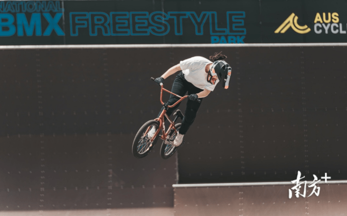 世界杯皇冠信用平台_东莞世界杯皇冠信用平台,给“荔”一夏|莞+一周荐读