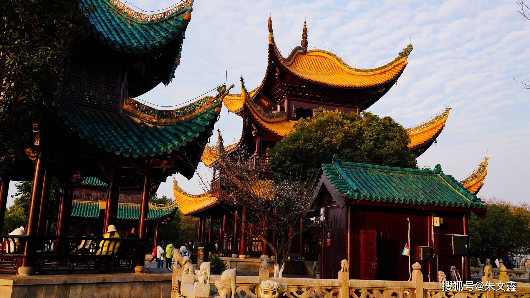 皇冠登一登二登三区别_图说岳阳之二:登岳阳楼又记