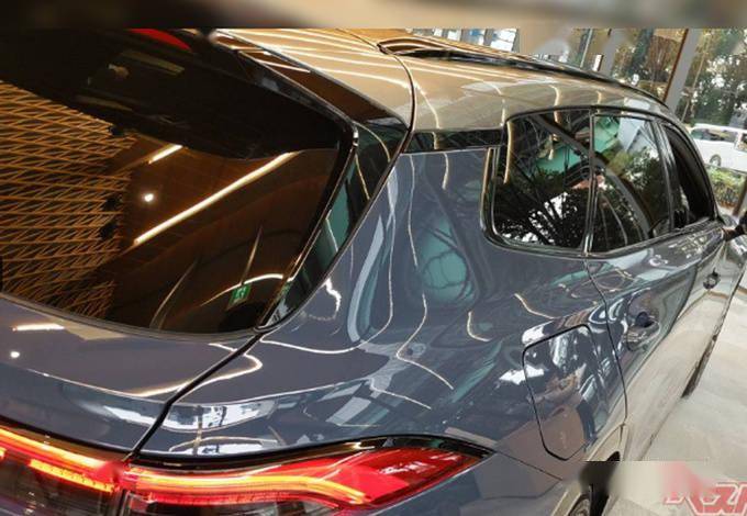 皇冠体育平台_丰田皇冠全新SUV到店实拍皇冠体育平台!国产与汉兰达同平台打造