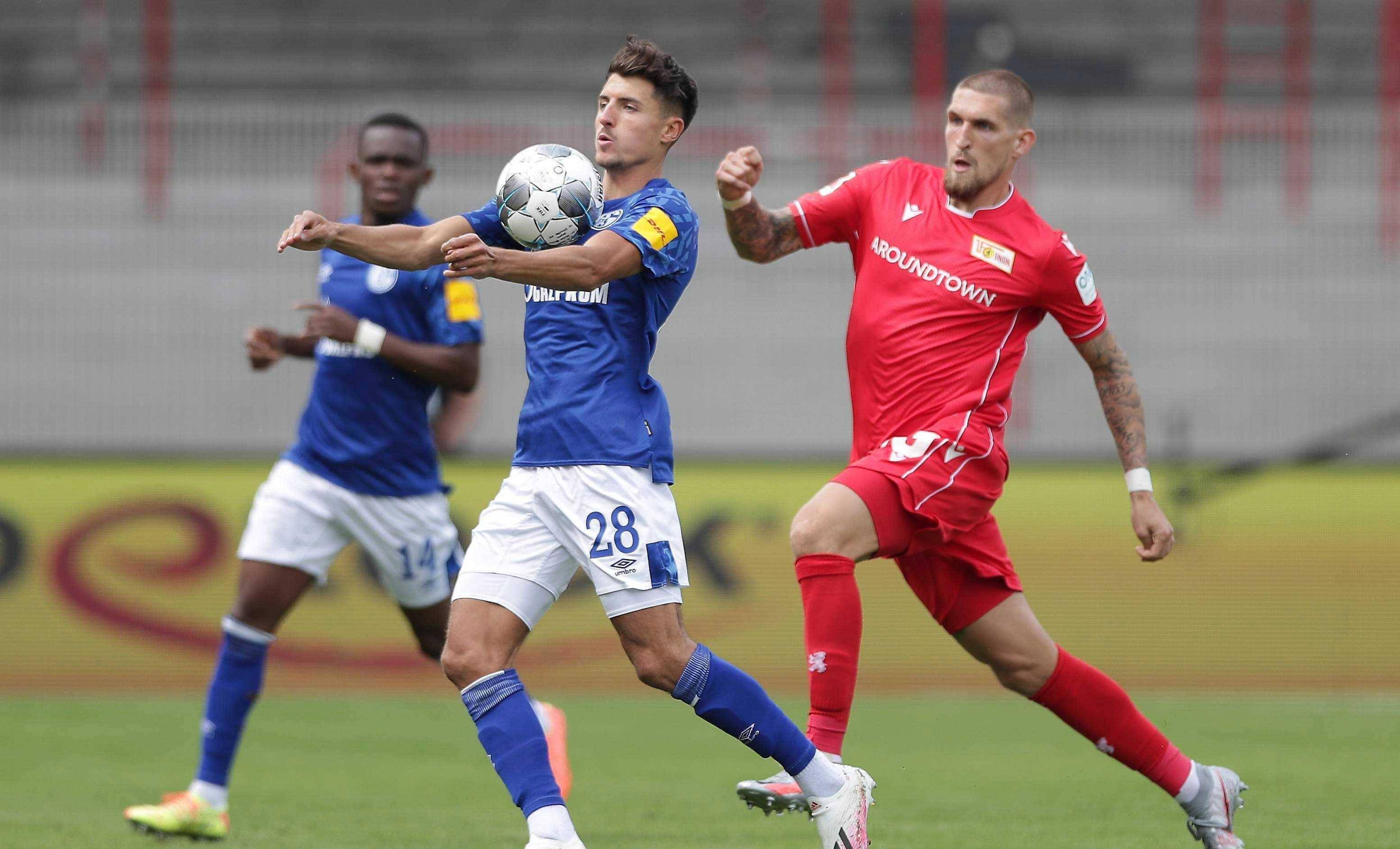 柏林联合足球_今日足球:拉齐奥对阵萨勒尼塔纳 奥格斯堡对阵柏林联合