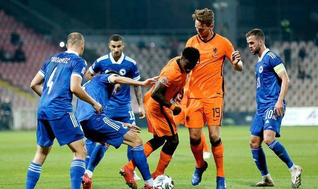 罗马尼亚VS乌克兰_荷兰VS苏格兰罗马尼亚VS乌克兰,罗马尼亚VS北爱尔兰