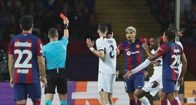 皇冠登1登2登3代理_1红牌改写命运皇冠登1登2登3代理,登贝莱斩巴萨晋级