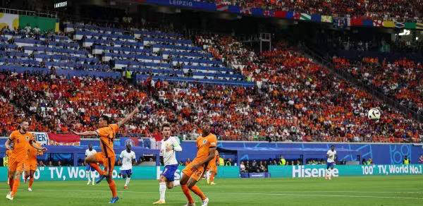 皇冠信用网登0_欧洲杯:法国与荷兰0-0握手言和皇冠信用网登0,登贝莱备受质疑,加克波表现黯淡