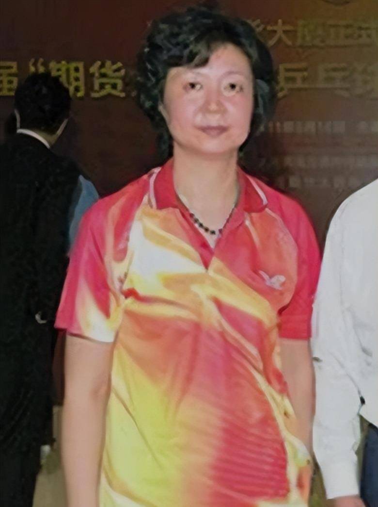 德国-澳大利亚_童玲:战胜曹燕华后退役德国-澳大利亚,远赴德国打球,后拒绝代表澳大利亚出战