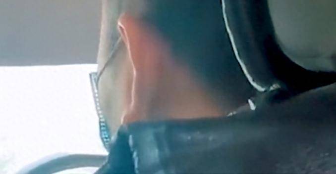 皇冠信用网口出租_一家六口打网约出租车被拒皇冠信用网口出租,女子一口痰吐司机脸上,换来一顿暴打