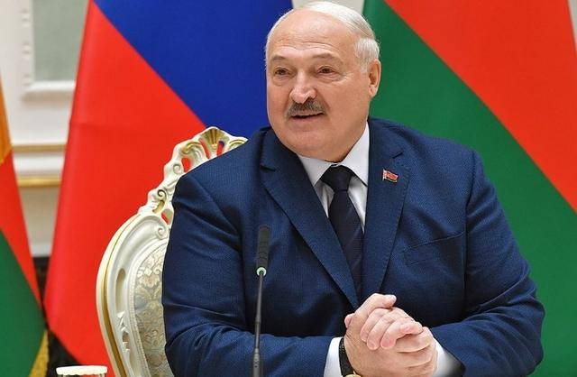 皇冠足球平台代理_卢卡申科的玩笑成真皇冠足球平台代理,打完乌克兰后,俄军中导抵在欧洲“脑门”上