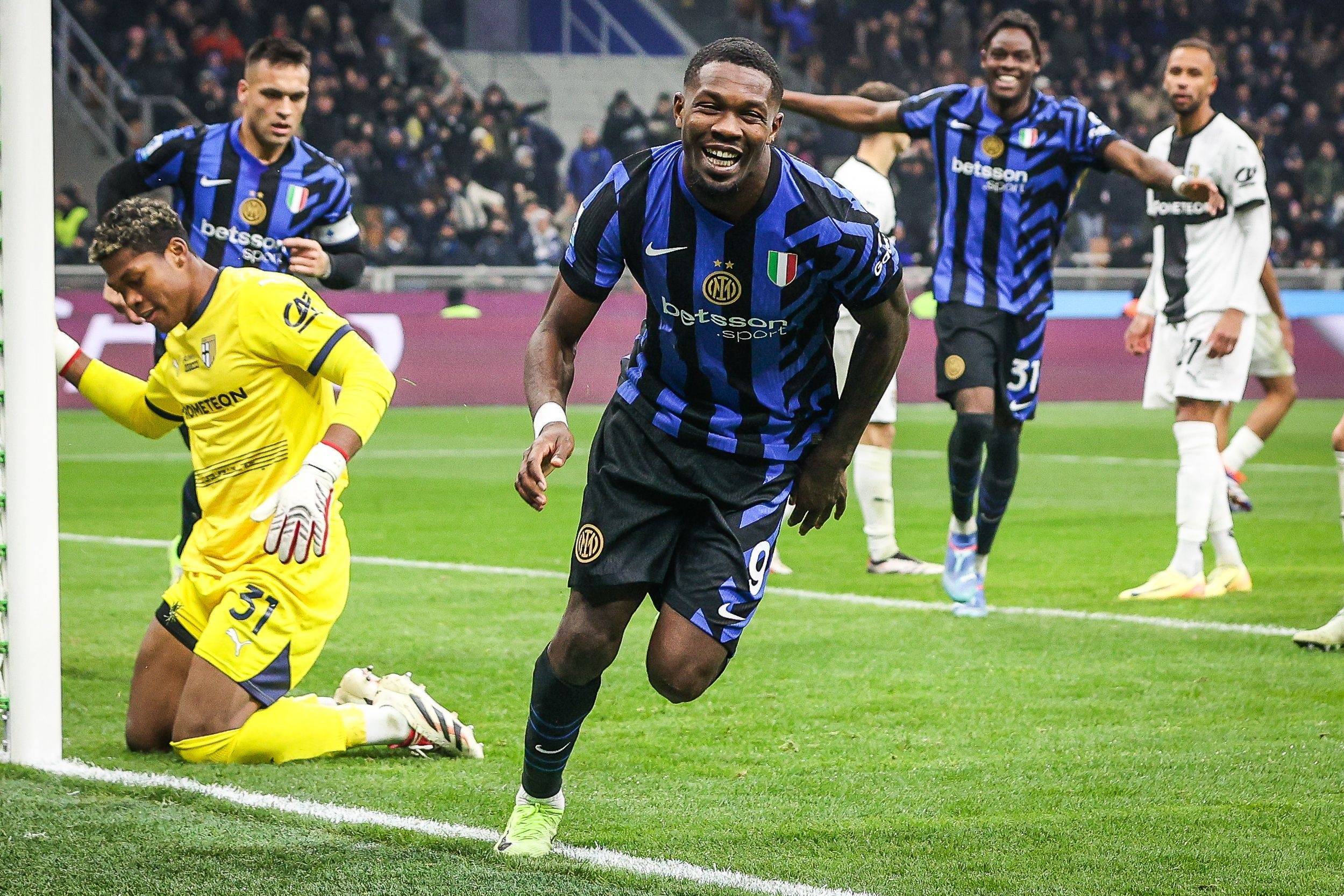 皇冠信用網出租足球_身价6500万欧皇冠信用網出租足球!0转会费小图拉姆14轮10球3助 1年身价暴涨3300万!