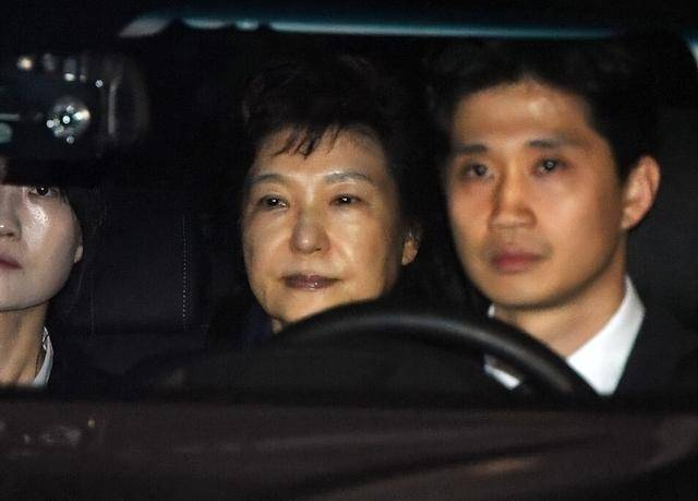 怎么注册皇冠信用盘_弹劾尹锡悦不成改逮捕怎么注册皇冠信用盘,执政党又卡Bug:总统会签字逮捕自己?