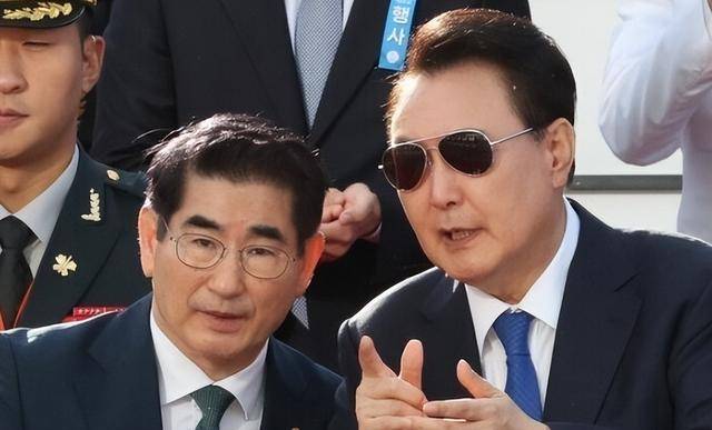 怎么注册皇冠信用盘_弹劾尹锡悦不成改逮捕怎么注册皇冠信用盘,执政党又卡Bug:总统会签字逮捕自己?