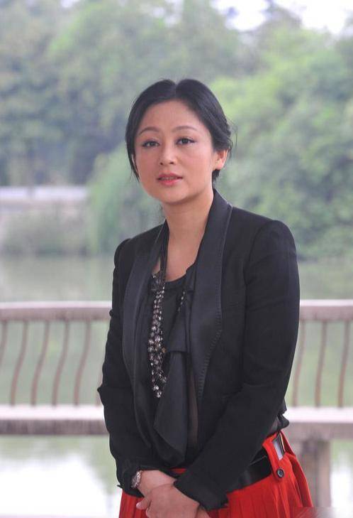 皇冠信用网平台出租_“大陆第一美人”两大名导为其沉迷皇冠信用网平台出租,今55岁却像25岁的她经历了啥