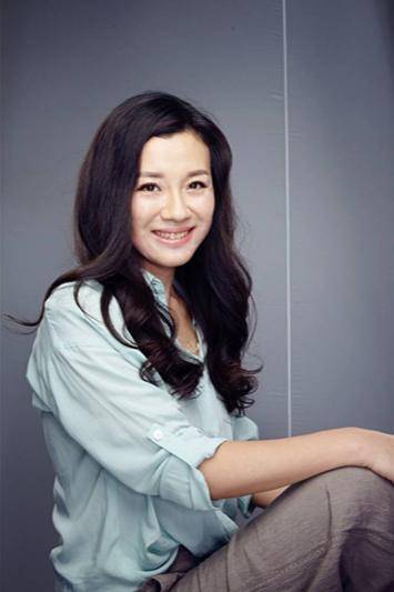 皇冠信用网会员注册_她本是阔太太皇冠信用网会员注册,被导演喊来临时救场,却意外走红,50岁片约不断