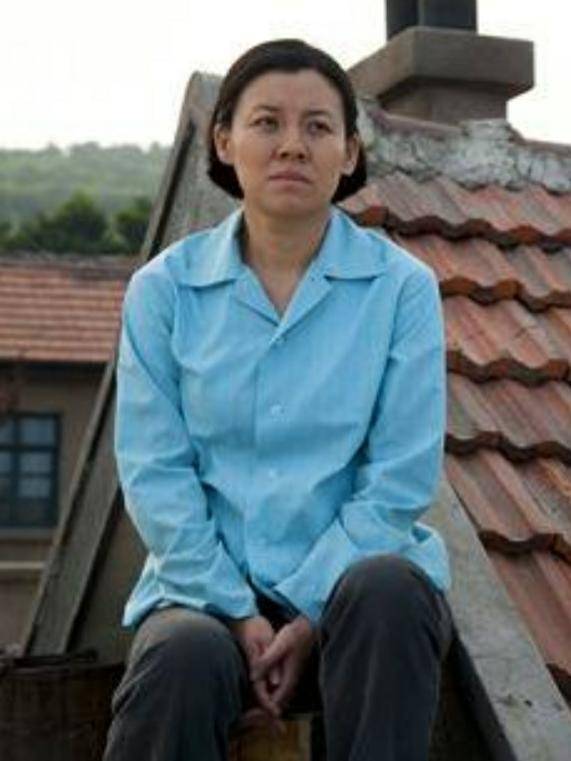 皇冠信用网会员注册_她本是阔太太皇冠信用网会员注册,被导演喊来临时救场,却意外走红,50岁片约不断