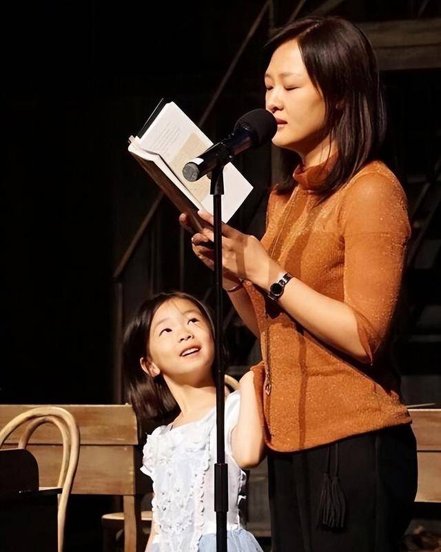 welcome皇冠注册_16年过去了welcome皇冠注册,那个在汶川一哭成名的央视主持人李小萌,如今怎样了