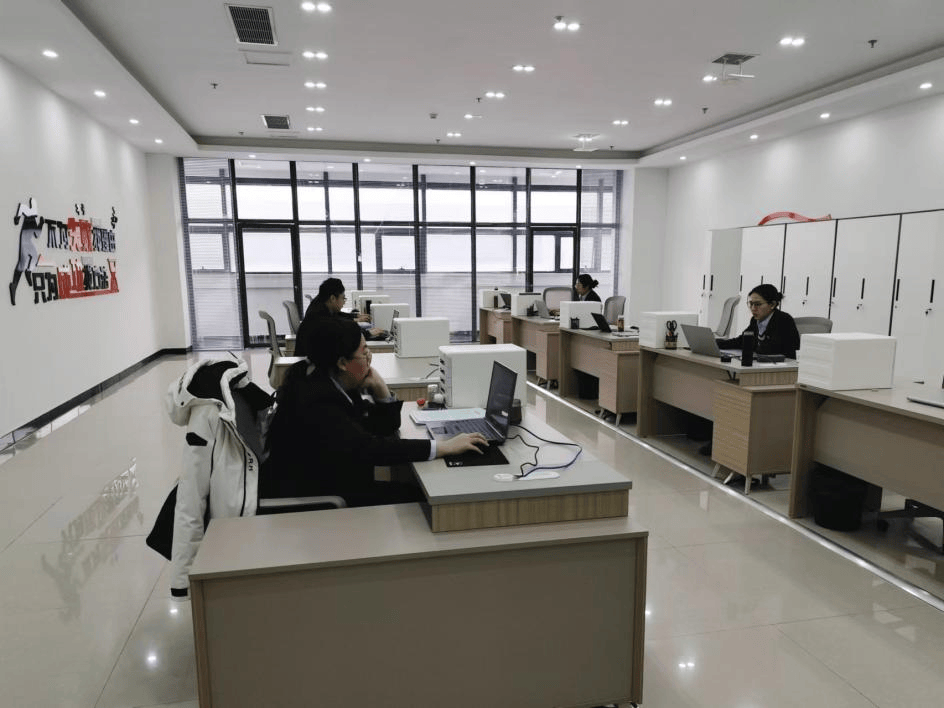 注册皇冠信用网_中国飞龙总部已逐步迁至河南注册皇冠信用网?记者实探