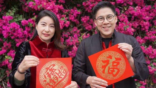 皇冠足球网_霍启刚:我敢不疼老婆吗?那可是拿3000亿继承权换的皇冠足球网!