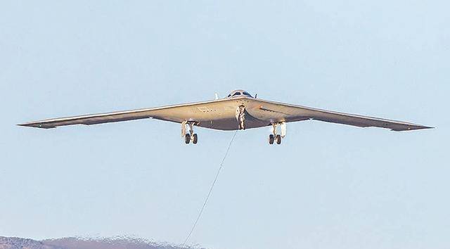 皇冠登入网址_中国同日试飞两款“六代机”?A股军工板块大涨 官媒点赞:帅!外形很科幻皇冠登入网址,全球断崖式领先!