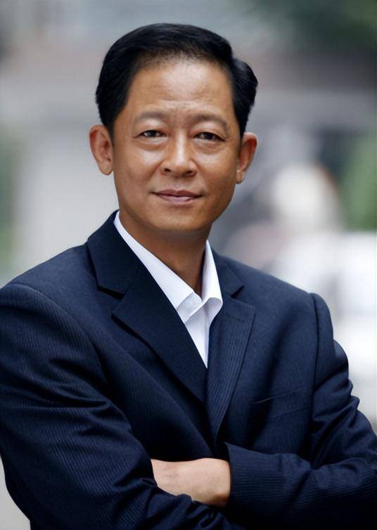 皇冠代理管理端_42岁迎娶小10岁名模的王志文皇冠代理管理端,如今的他,证实了陈道明说得没错