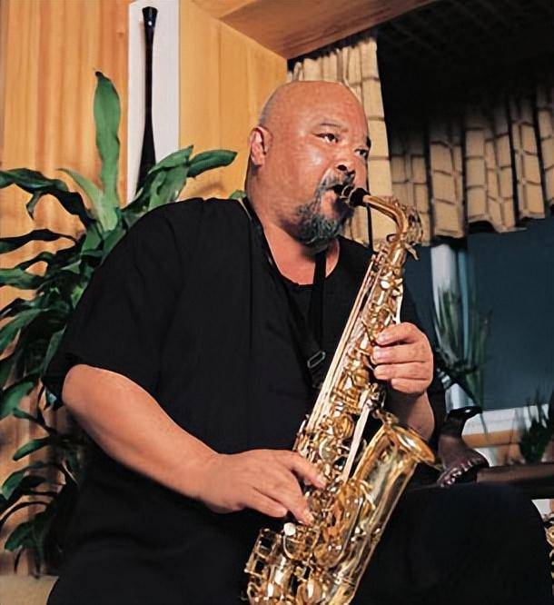 皇冠代理管理端_一生喝了八千斤酒皇冠代理管理端,顿顿不离大鱼大肉,疾病缠身的李琦到底有多猛