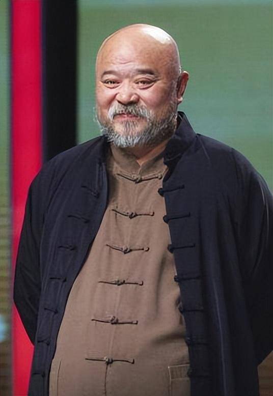 皇冠代理管理端_一生喝了八千斤酒皇冠代理管理端,顿顿不离大鱼大肉,疾病缠身的李琦到底有多猛