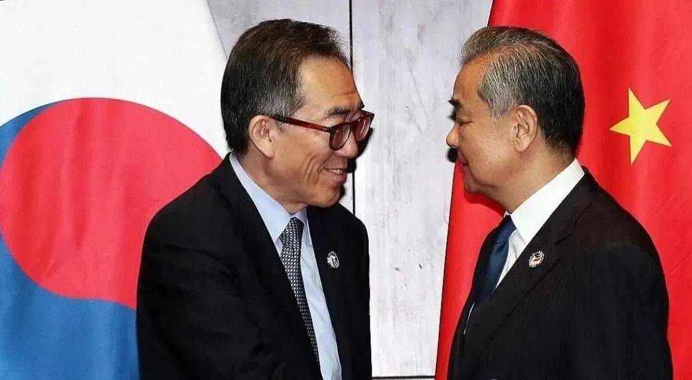 皇冠welcome注册_终于出兵了皇冠welcome注册,尹锡悦武力拒捕,外援已到总统府,中方这次相信韩国