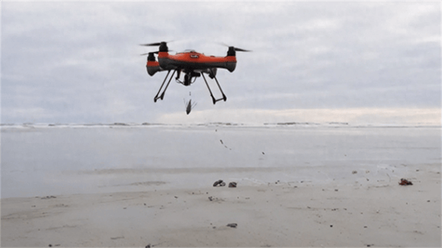 皇冠比分直播_无人机“哗”的一声皇冠比分直播,从水中钻出!解放军多栖作战实力藏不住了