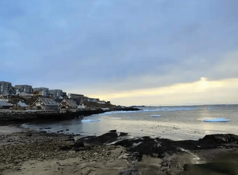 皇冠app_德媒这篇文章引人发笑:与其被中国惦记皇冠app,格陵兰不如公投决定要不要卖给美国