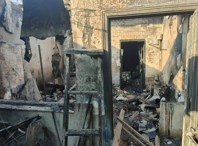 Hga039账号注册_离谱!北京一女子电热毯起火后换房接着睡Hga039账号注册,烧毁一排房屋……