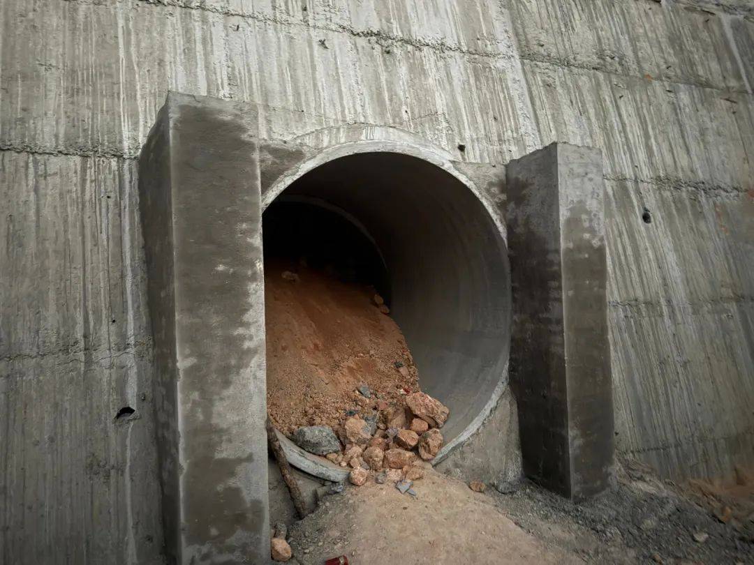 皇冠信用盘账号_江西“最强钉子户”所在公路即将通车皇冠信用盘账号!屋主发声:后悔没答应拆迁