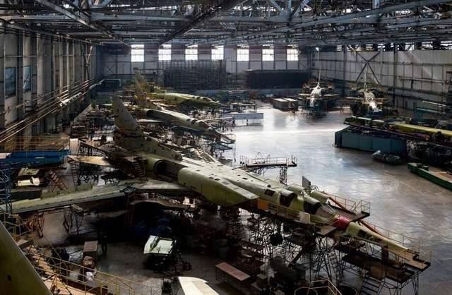 西班牙-日本_1400公里突袭!密集“蜂群”打穿边境西班牙-日本,俄猝不及防吃了血亏