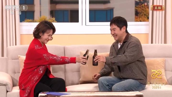 奥运会足球_女演员金晨春晚出状况奥运会足球?最新回应
