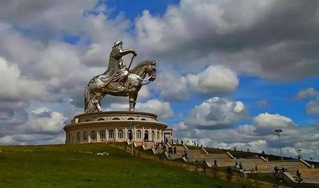 皇冠平台_“卖谁都不许卖给中国!”蒙古国把最大铜矿卖给澳洲皇冠平台,并提出一无理要求