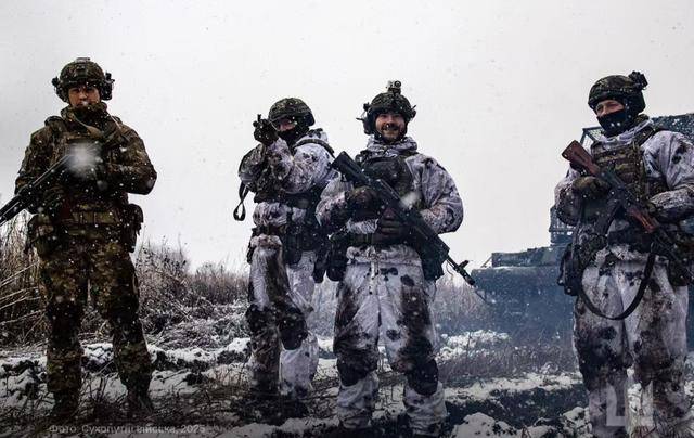 如何代理皇冠信用网_炸、炸、炸!俄禁卫军杀出莫斯科如何代理皇冠信用网,乌克兰战败,进入倒计时?