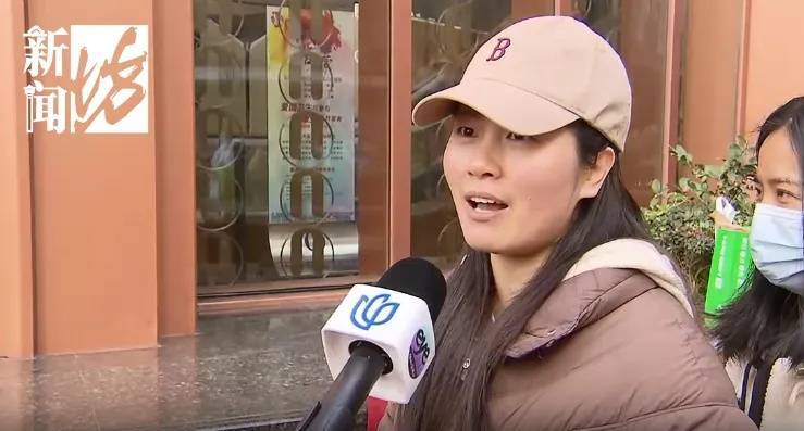 皇冠信用网注册开通_疯狂!上海人太能买皇冠信用网注册开通,凌晨开始抢购,现场大排长龙,有人一下花掉2万多元