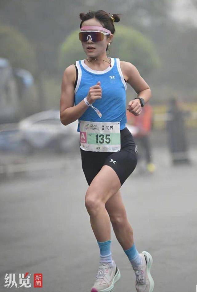 皇冠信用网最高占成
_重庆女子半马选手冲线时提前庆祝被反超皇冠信用网最高占成
,本人:确实感到遗憾,提前举手庆祝源于跑越野赛习惯