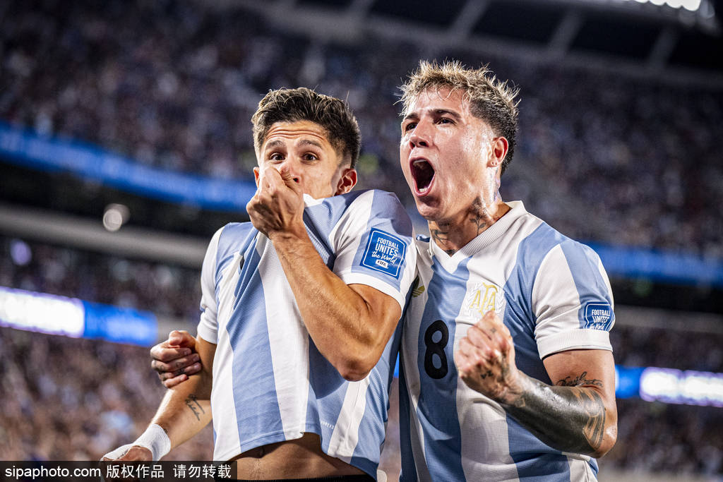 皇冠登3代理申请
_世预赛南美积分榜:阿根廷领跑 厄瓜多尔-3分起步杀到第2