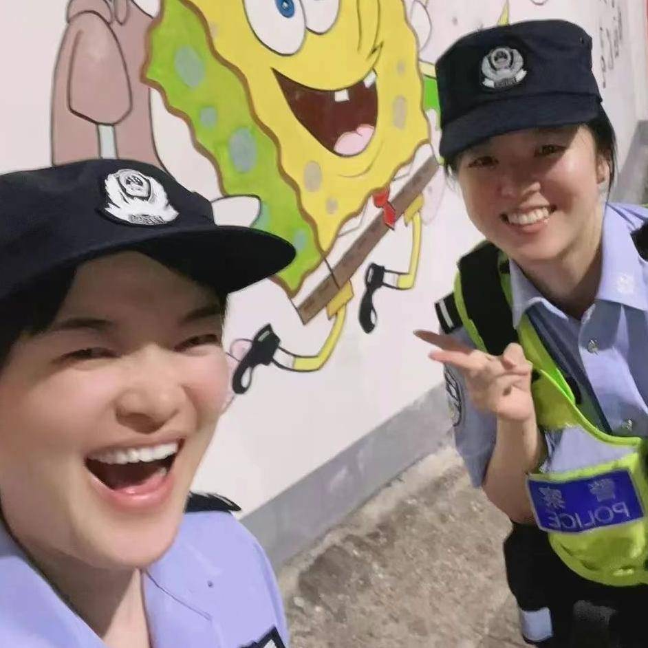 皇冠信用网如何注册
_杭州两位警花出差就餐皇冠信用网如何注册
,听到邻座小伙长时间通话,“社牛”操作来了