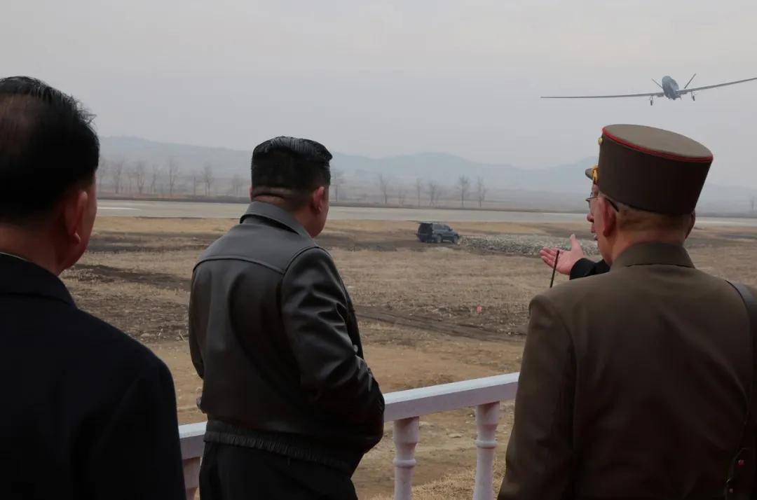 如何代理皇冠信用
_惊掉下巴!朝鲜“全球鹰”战略无人机曝光如何代理皇冠信用
,如何像素级“复刻”?