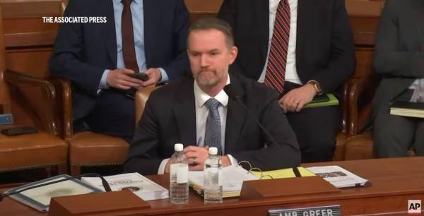 球会友谊赛
_中企抢购40船巴西大豆球会友谊赛
,美国豆农“悬着的心终于凉了”