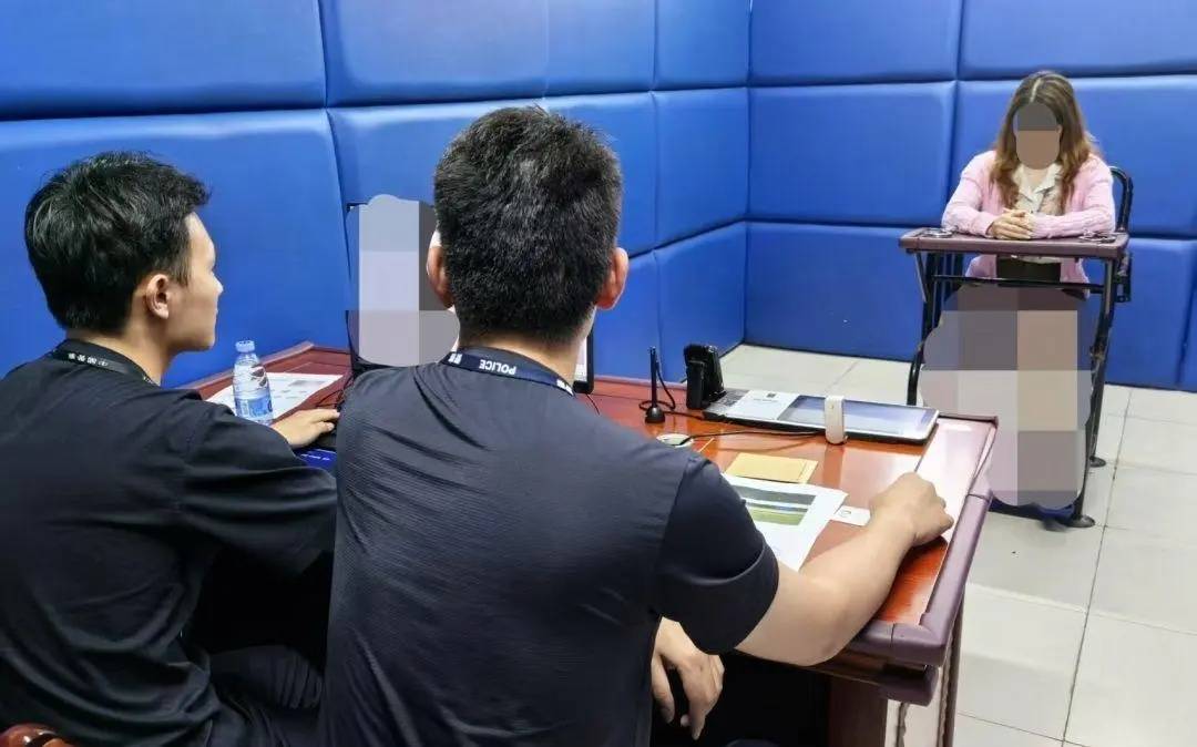 皇冠信用网注册
_女子强行伸腿阻止高铁关门皇冠信用网注册
,当事人在厦门被查获,已行政拘留