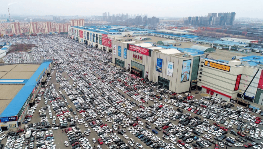 皇冠足球管理平台出租
_长春有个“世界第一大购物中心”皇冠足球管理平台出租
?多方回应