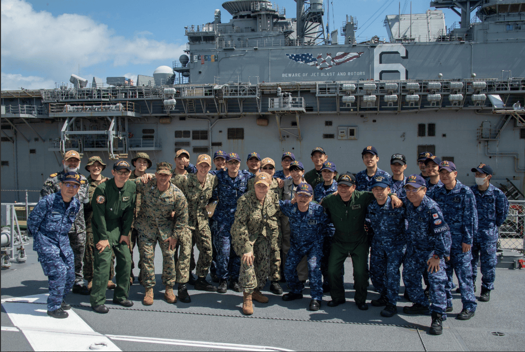 hga030.com手机登录
_山东舰闯入美菲军演核心火力网hga030.com手机登录
，菲律宾瞬间慌乱，美国“击沉”计划面临崩溃！