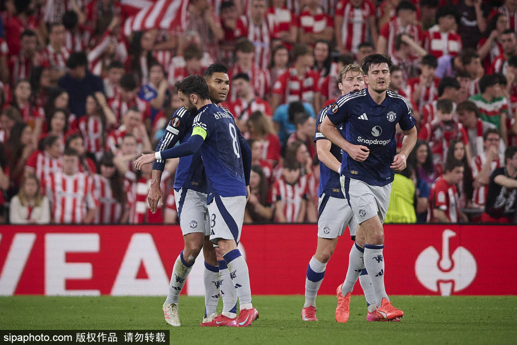 信用网怎么注册
_欧联-B费双响卡塞米罗破门 曼联3-0十人毕巴占先机