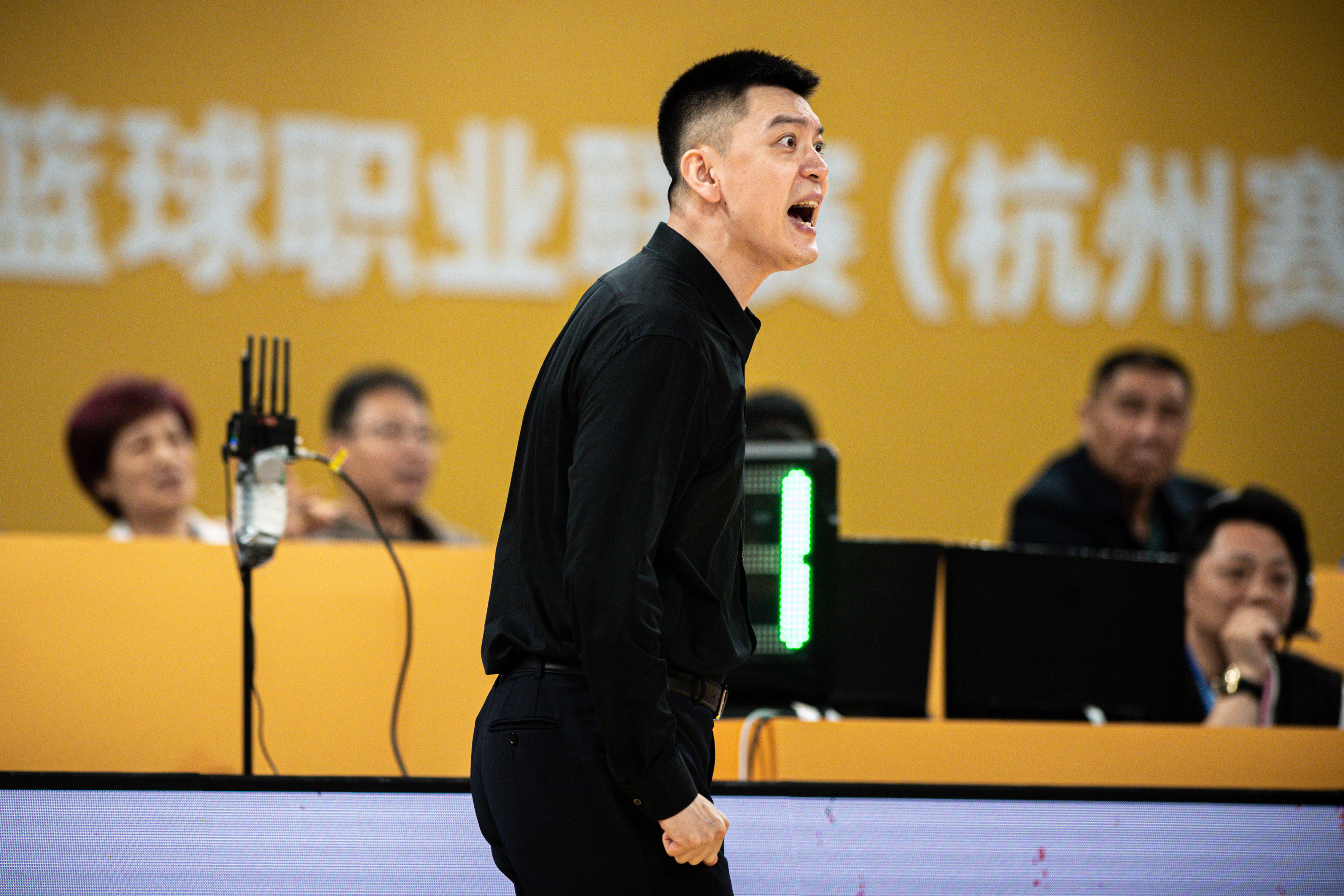 皇冠信用網需要押金吗
_杨鸣:皇冠信用網需要押金吗
你用欧洲裁判就全用欧洲的 3个裁判3个尺度