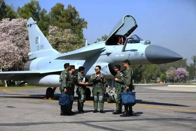 皇冠信用盘怎么弄
_巴基斯坦:即将收到新一批歼-10CP皇冠信用盘怎么弄
!网友:歼-10C终于要大卖了?