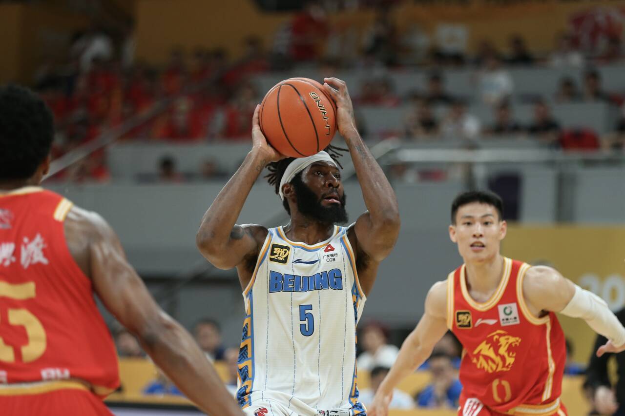 皇冠信用网如何申请
_总决赛-翟晓川关键2罚定胜 北京客场擒广厦总分2-3