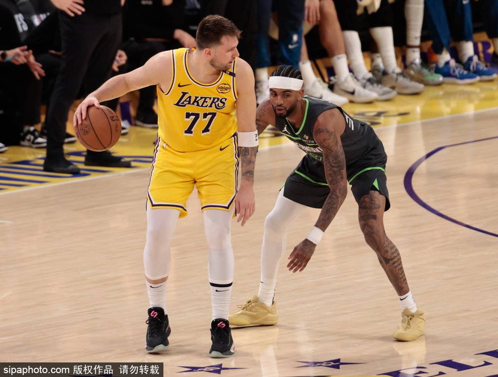 WNBA冠军
_NBA奇闻!勒布朗·詹姆斯40岁“封神”五大囧MVPWNBA冠军
,湖人何去何从?